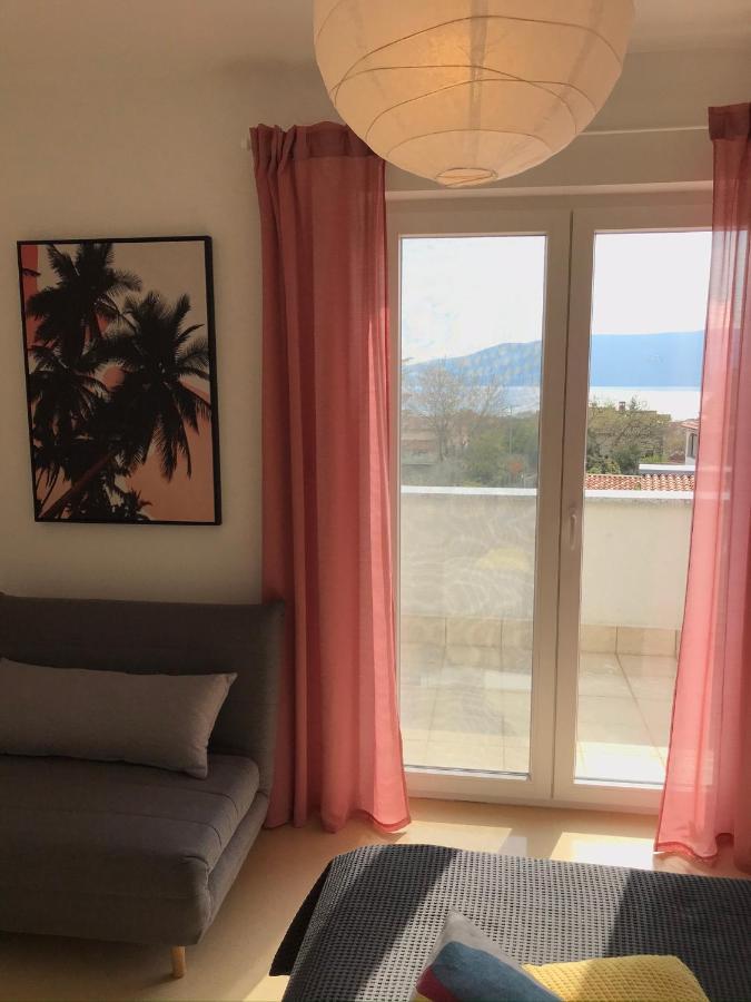 Apartments Renata Пинезичи Экстерьер фото