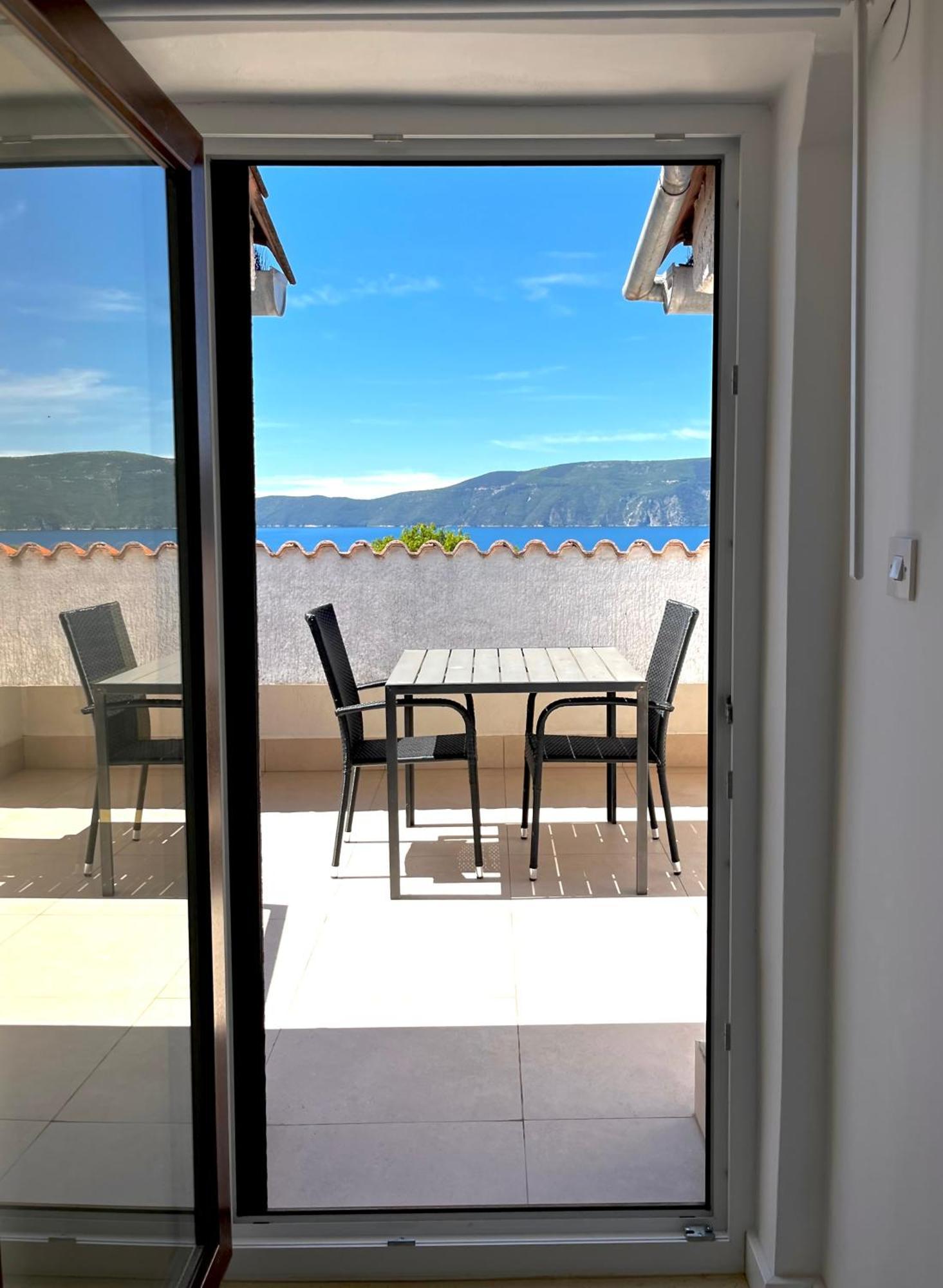 Apartments Renata Пинезичи Экстерьер фото